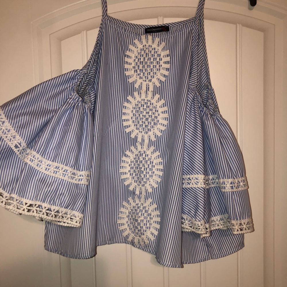 Very cute off the shoulder top